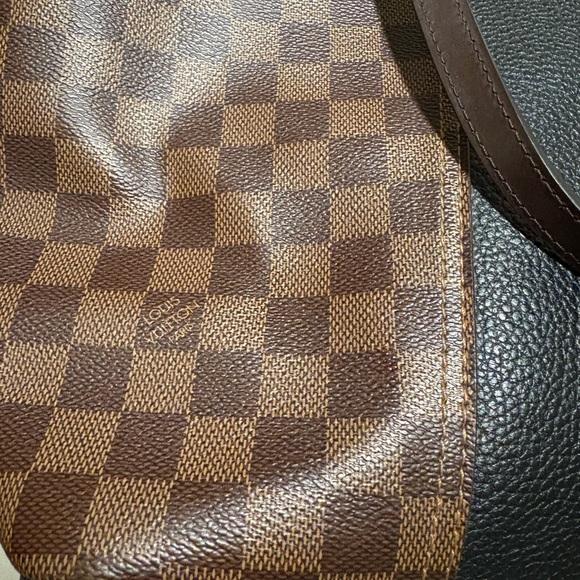 Louis Vuitton Tote/Shoulder Bag - Picture 10 of 17